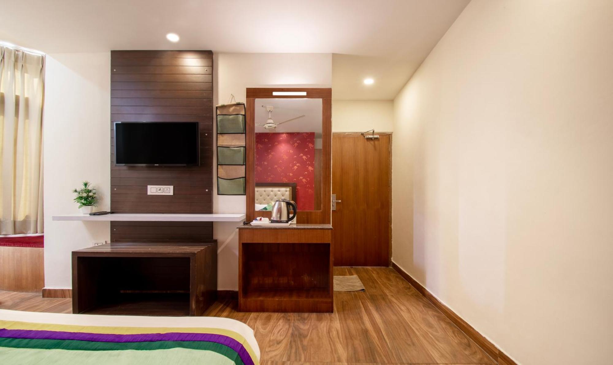 Ambika Residency, Near Hidimba Devi Temple Hotel Manāli Buitenkant foto